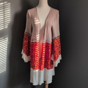 Love Beige and Cream Bell Sleeve Kimono M